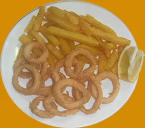 Calamares con guarnicion
