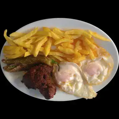 lomo con patatas 2 huevos y pimientos - lunes - martes - miercoles - jueves - viernes - festivos - domingos - monday - tuesday - wednesday - thursday - friday - holiday - sunday